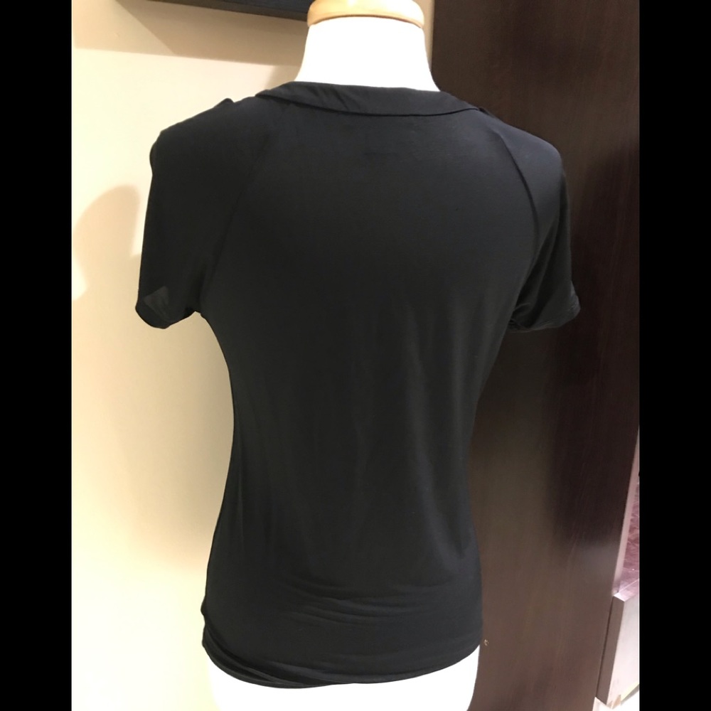 Etcetera Keyhole Top - Picture 3 of 4